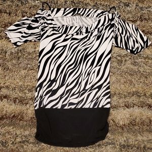 Woman's short sleeve top
